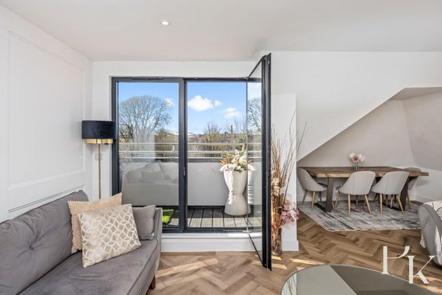 Penthouse, 207, Goldstone Crescent, Hove photo 3