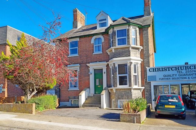 Flat to rent in Christchurch Street, Ipswich