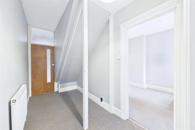 9a, Melbourne Terrace, Clevedon photo 3