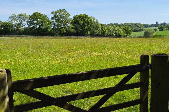 Corfield, Arrewig Lane, Chesham photo 4