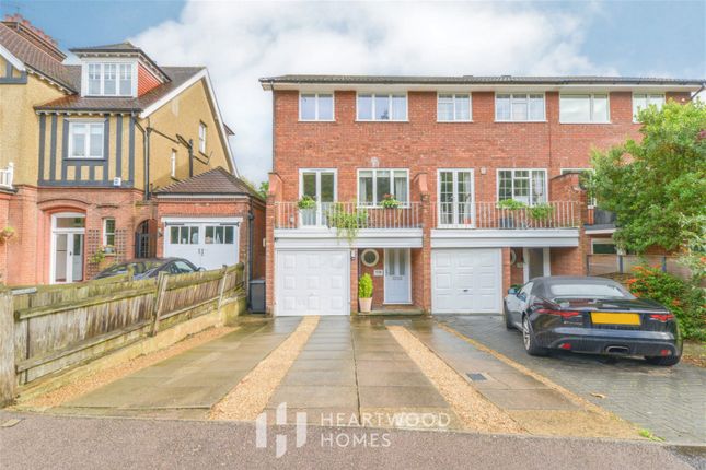 End terrace house for sale in Clarence Road, St. Albans