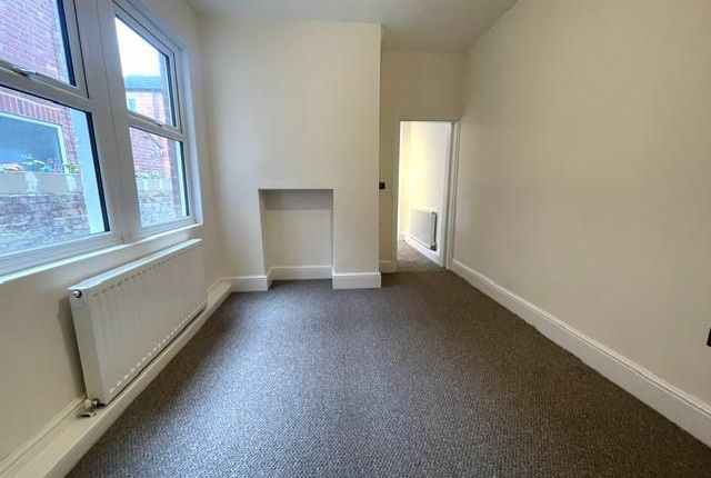 4, Tennyson Street, Mansfield photo 5