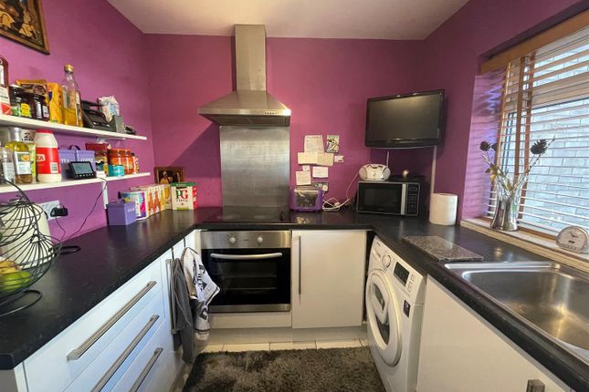 Flat for sale in Hotoft Road, Leicester