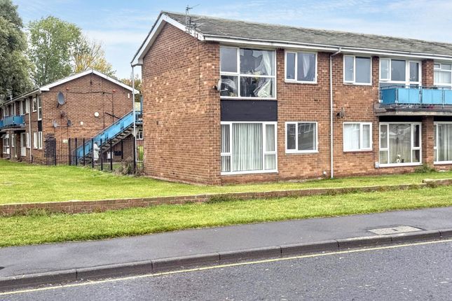1-bed flat on 59, Kearsley Close, Whitley Bay, £27,000