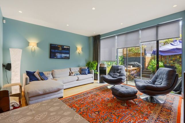 8, Nursery Avenue, London photo 3