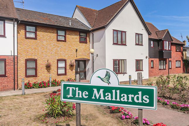 2-bed house on Flat 26, The Mallards, Southend-On-Sea, £160,000