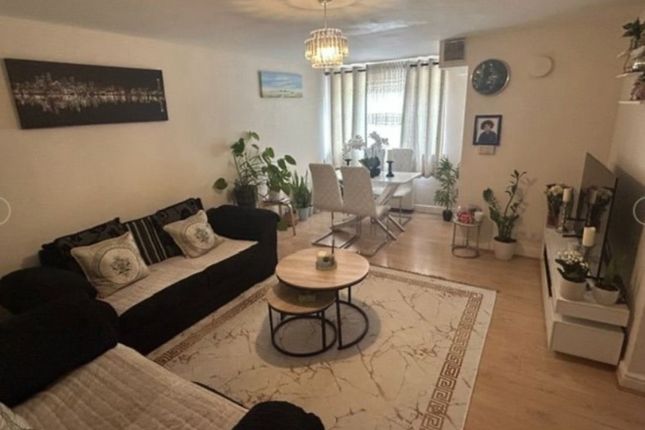 Flat 9 Centurion Court,, Rushgrove Street, London photo 2