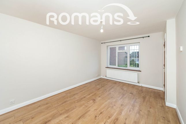4, Tickhill Close, Reading photo 2