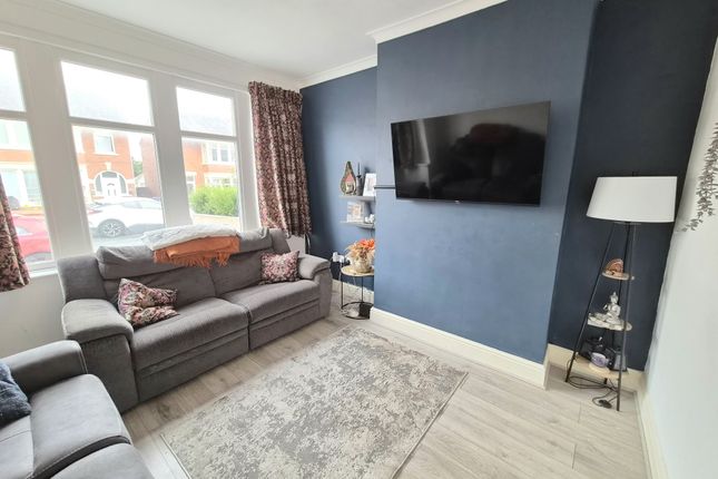 56, Fordway Avenue, Stanley Park photo 2