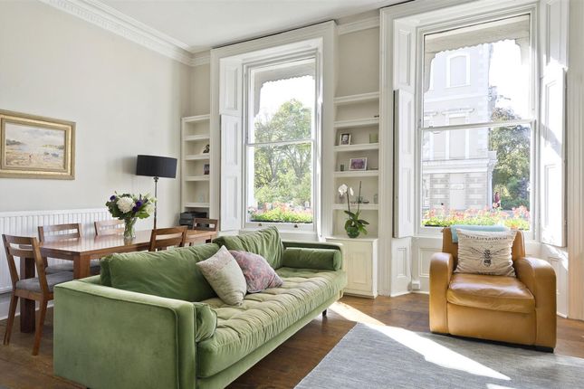 Flat for sale in Elgin Crescent, Notting Hill