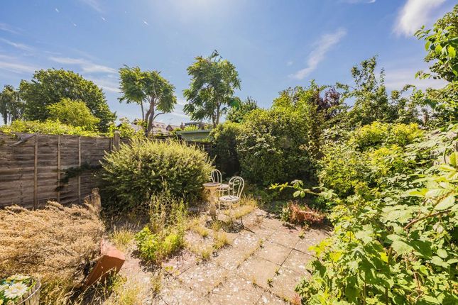 10, Deacon Road, Kingston Upon Thames photo 4