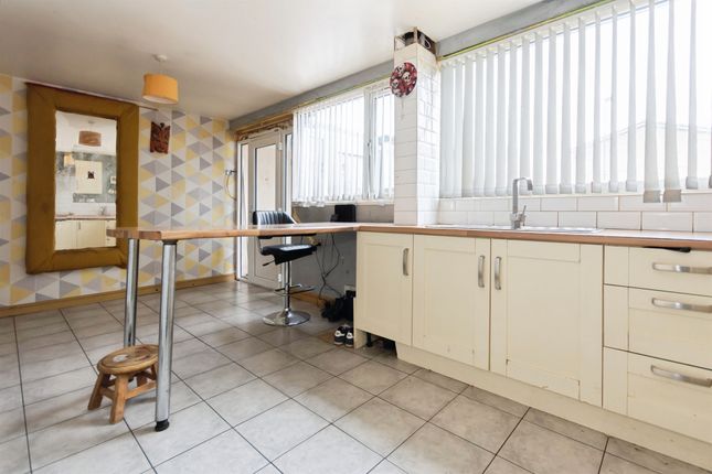 25, Tilshead Close, BIRMINGHAM photo 4