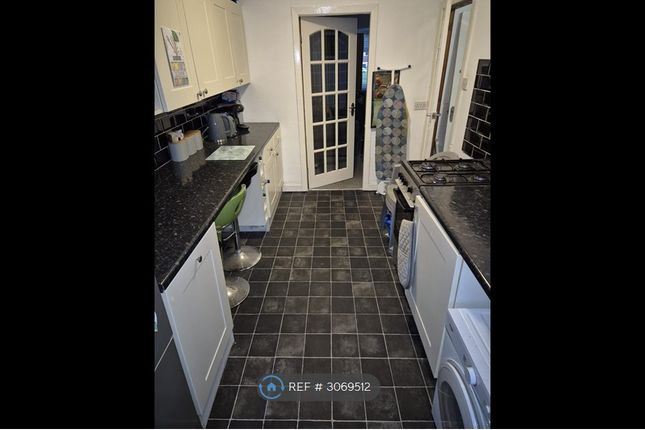 Monmouth Grove, Newton Le Willows, St. Helens photo 5