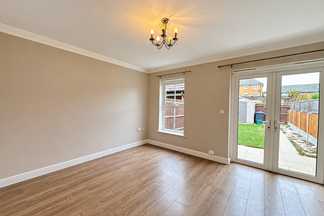 5, Plymouth Road, Grays photo 5