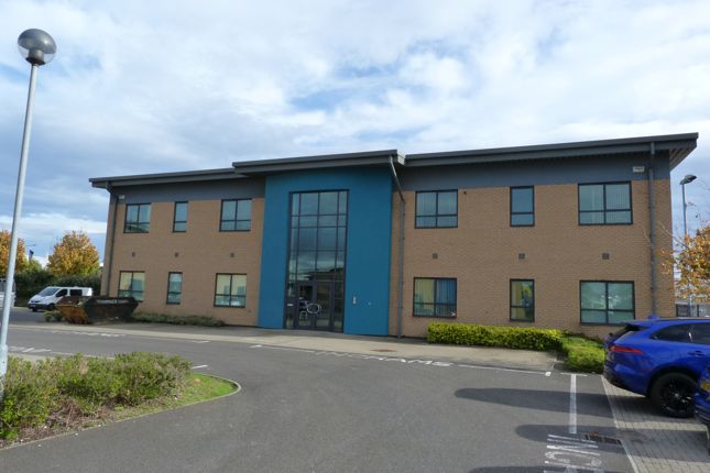 Office to let in 2 Estuary Business Park, Henry Boot Way, Hull, East Riding Of Yorkshire