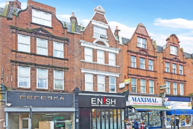 Flat for sale in Finchley Road, London