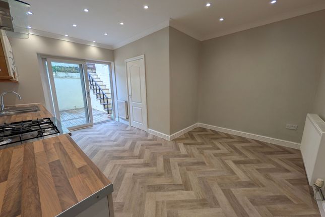 20 Harcourt Terrace, Mountain Ash photo 3