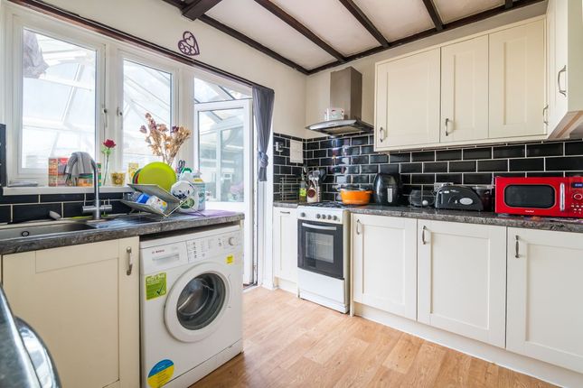 10 Therapia Lane, Croydon photo 4