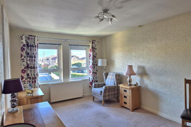 8, Victoria Court, Portishead photo 3