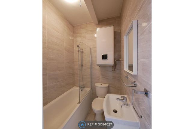 Flat A, London photo 4