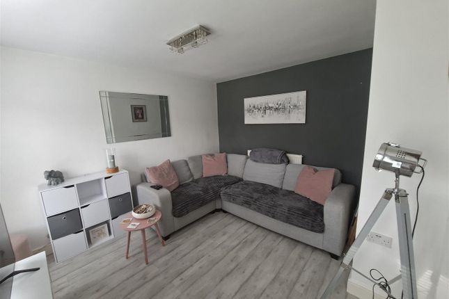 72, Orange Grove, Cardiff photo 2