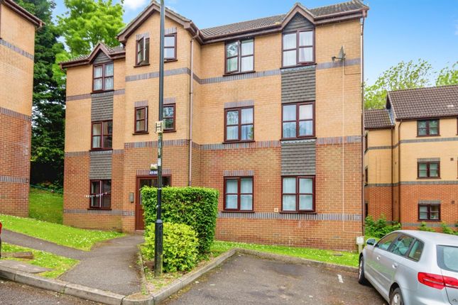 Thumbnail Flat for sale in Briarswood, Shirley, Southampton