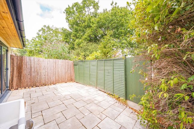148, Studland Road, London photo 4