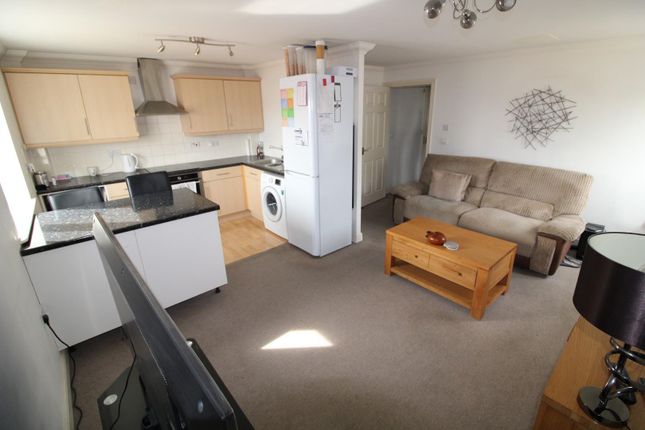 Flat for sale in Pier Road, Erith