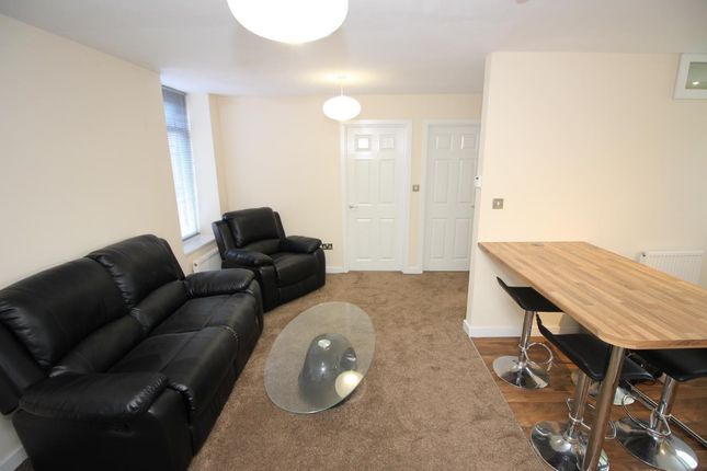 Flat to rent in Station Road, South Gosforth, Newcastle Upon Tyne
