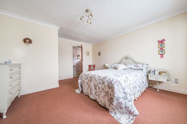 6 Harbour Road, Bognor Regis photo 4
