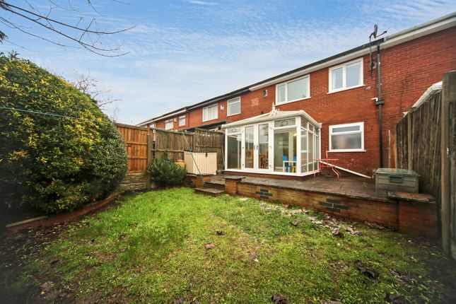 159 Beech Hill Lane, Wigan photo 2
