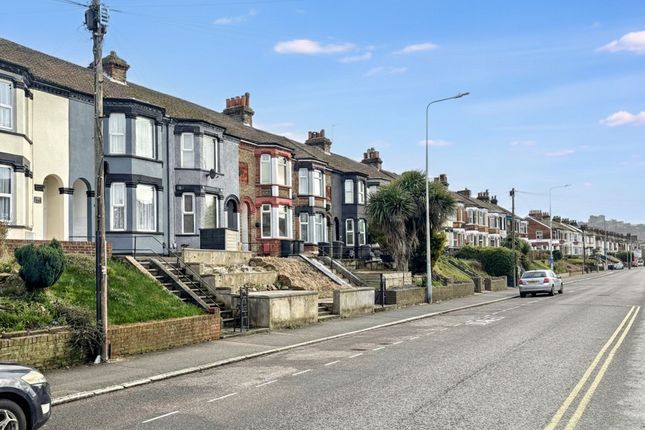 69 Buckland Avenue, Dover photo 4