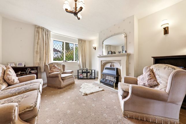 15, Moorfield Avenue, Ilkley photo 2