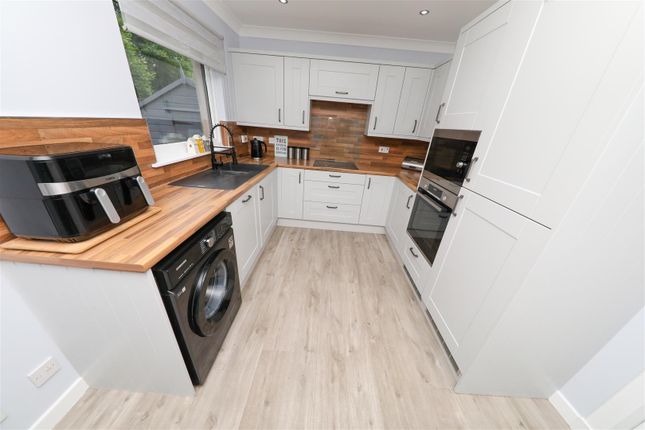 15, Rimsdale Crescent, Glenrothes photo 4