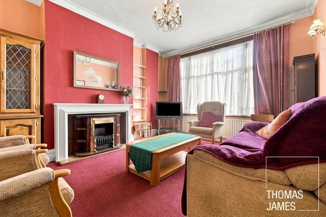 25, Chimes Avenue, London photo 3