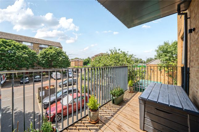 3 Peregrine House,, Gurnell Grove, Ealing photo 3