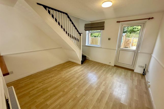 12, Leacey Court, Gloucester photo 5