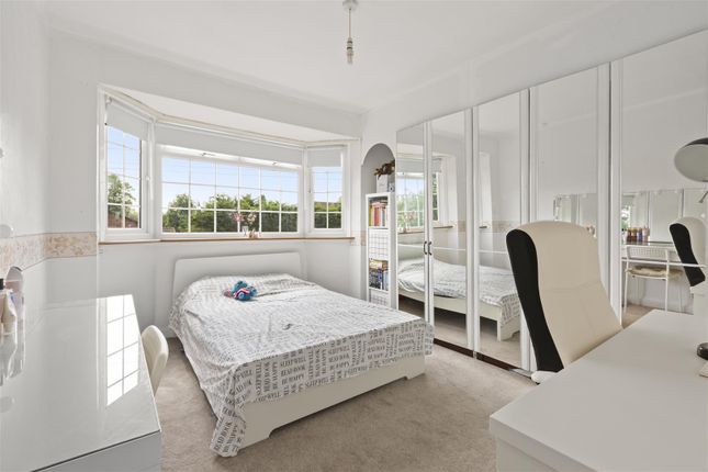 51, Honeycroft Hill, Uxbridge photo 3
