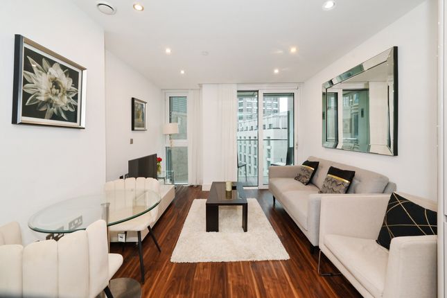 1-bed flat on Apartment 1009, London, £540,000