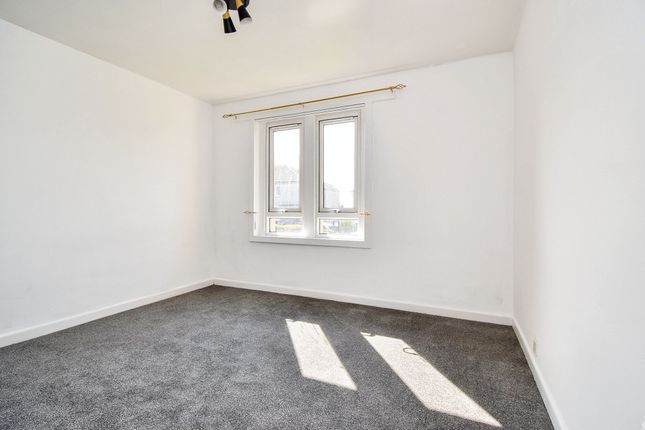 27 Courthill Crescent, Glasgow photo 4