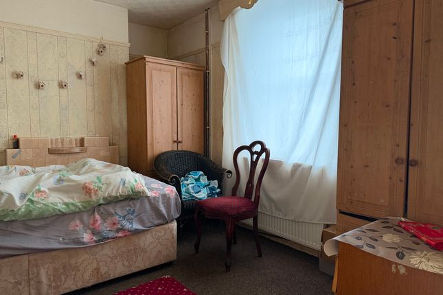 Pen Y Fon Street, Llanelli photo 2