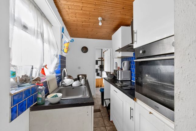 12 Linden Terrace, Gainsborough photo 2