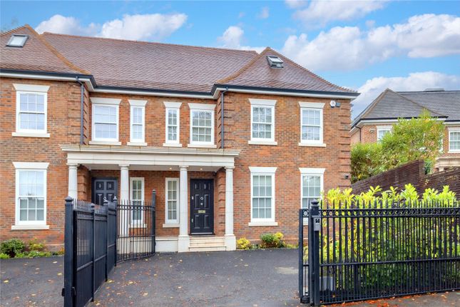 Thumbnail Semi-detached house for sale in Newlands Avenue, Radlett, Hertfordshire