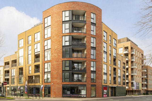 Flat for sale in 243 Rye Lane, Peckham