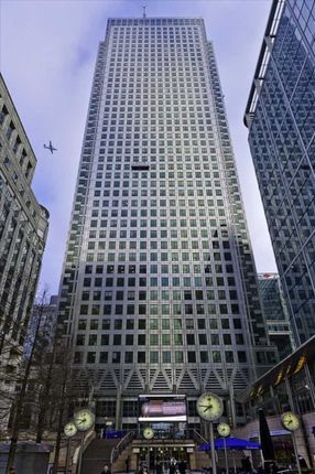Office to let in Canada Square, London