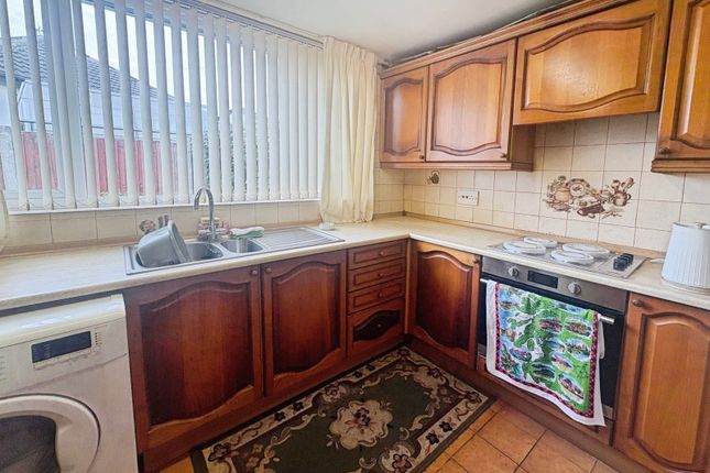 116, Moor Drive, Skelmersdale photo 2