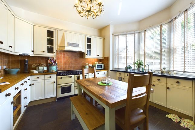 14 Church Street, Horsham photo 2