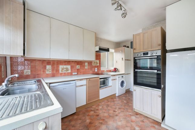 17 Dorking Road, Epsom photo 4