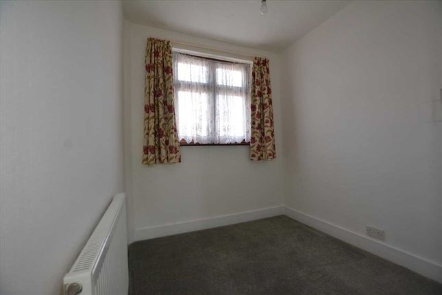 67, Boycroft Avenue, Kingsbury photo 5
