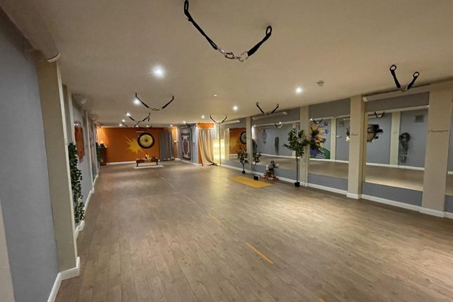Thumbnail Leisure/hospitality for sale in Limpsfield Road, South Croydon